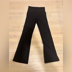 Lululemon Size 6 Black Flared Leggings